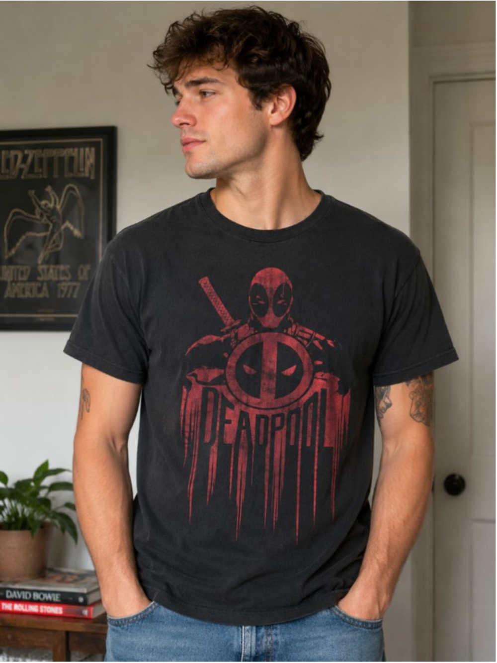 Men's Marvel Deadpool Black Red Short Sleeve Tee M